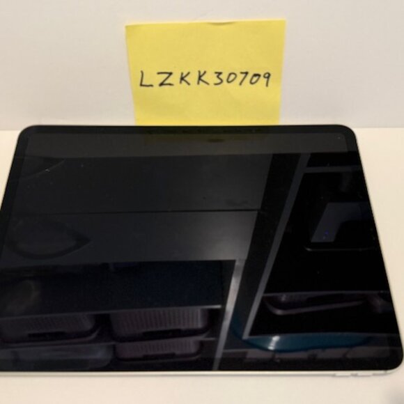 Apple iPad Pro Silver 128GB - Picture 8 of 12